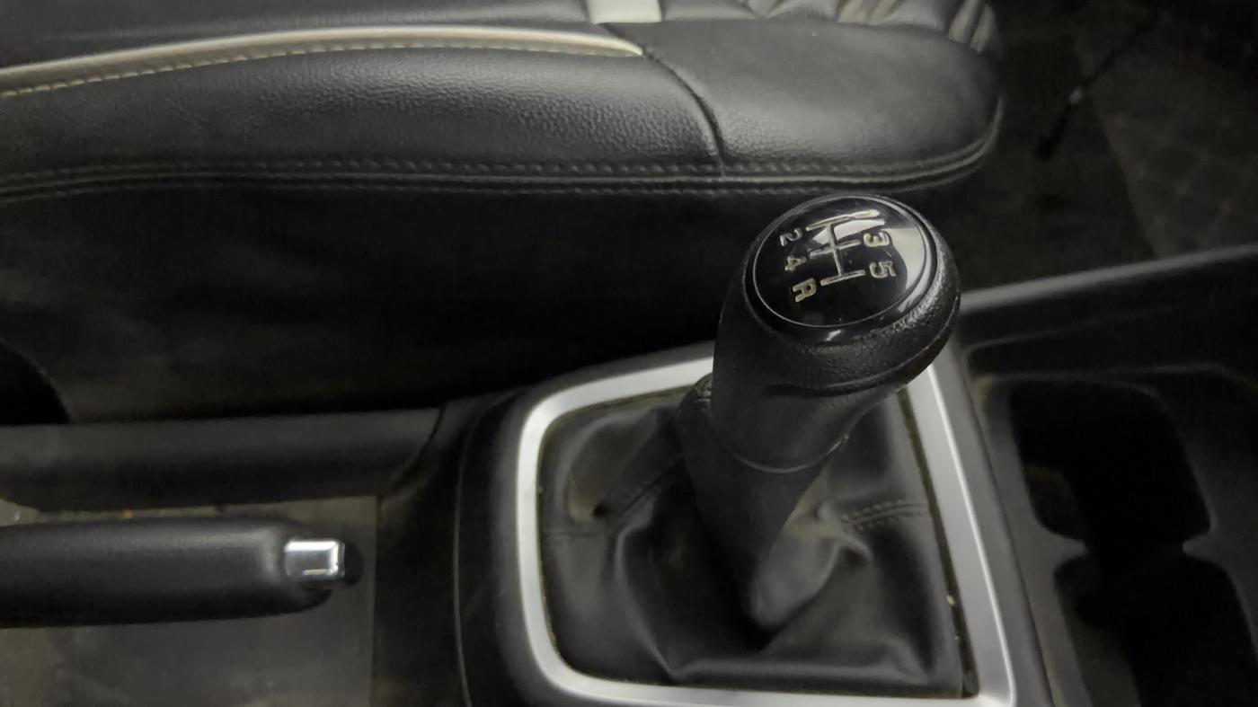 2023 Maruti Swift VXI, Petrol, Manual, 34,724 km, Gear Lever