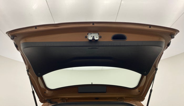 2017 Hyundai Creta 1.6 E + VTVT, Petrol, Manual, 54,913 km, Boot Door Open