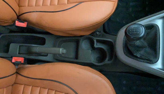 2014 Hyundai i10 SPORTZ 1.2, Petrol, Manual, 54,204 km, Gear Lever