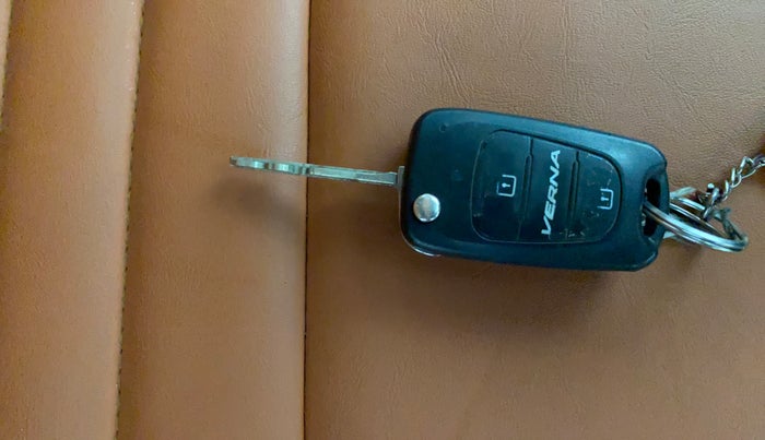 2014 Hyundai i10 SPORTZ 1.2, Petrol, Manual, 54,204 km, Key Close Up