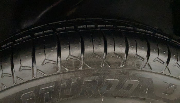 2014 Hyundai i10 SPORTZ 1.2, Petrol, Manual, 54,204 km, Left Rear Tyre Tread