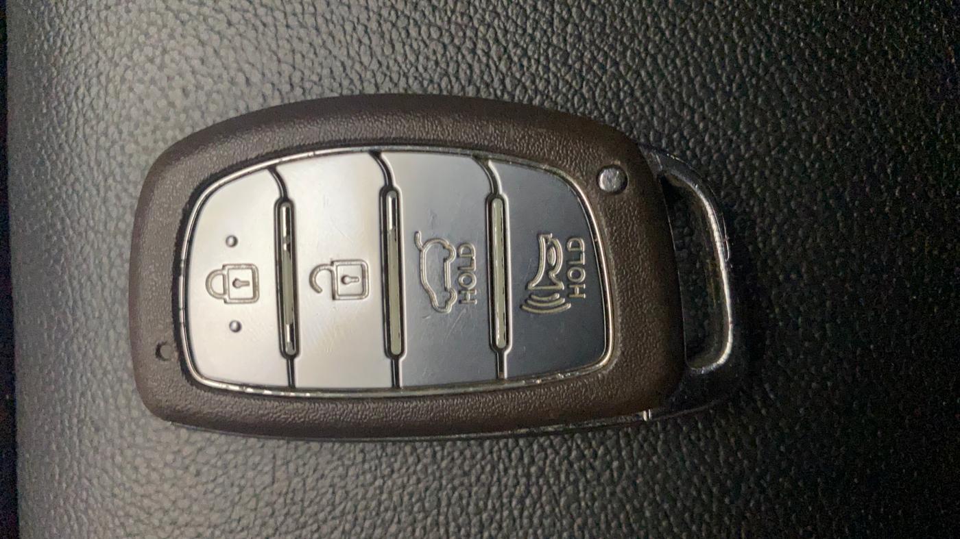 2022 Hyundai NEW I20 N LINE N8 1.0 TURBO GDI DCT, Petrol, Automatic, 26,577 km, Key Close Up