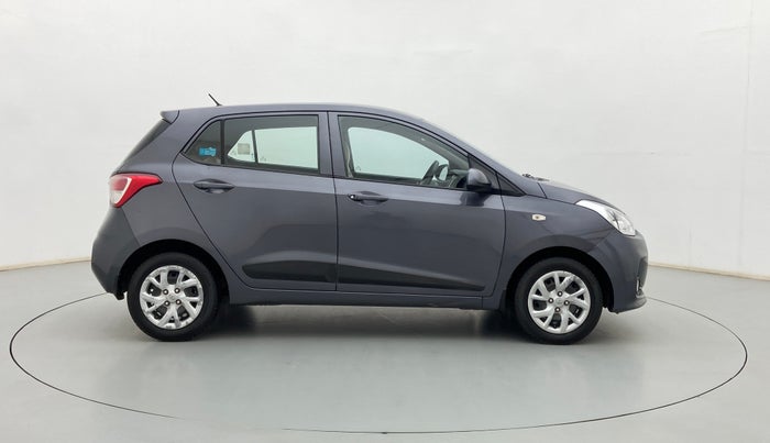 2017 Hyundai Grand i10 SPORTZ 1.2 KAPPA VTVT, Petrol, Manual, 53,848 km, Right Side View