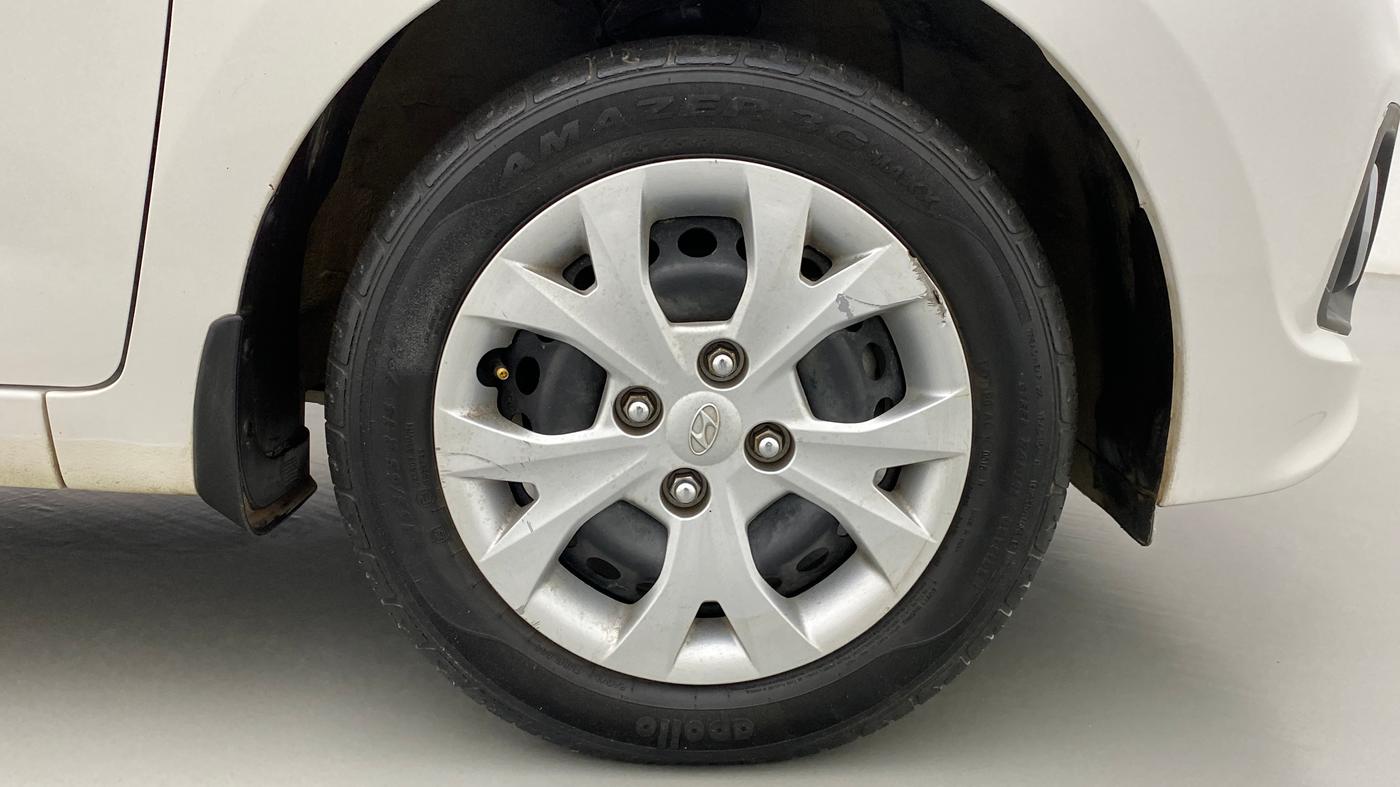 2016 Hyundai Grand i10 MAGNA 1.2 KAPPA VTVT, Petrol, Manual, 23,212 km, Right Front Wheel