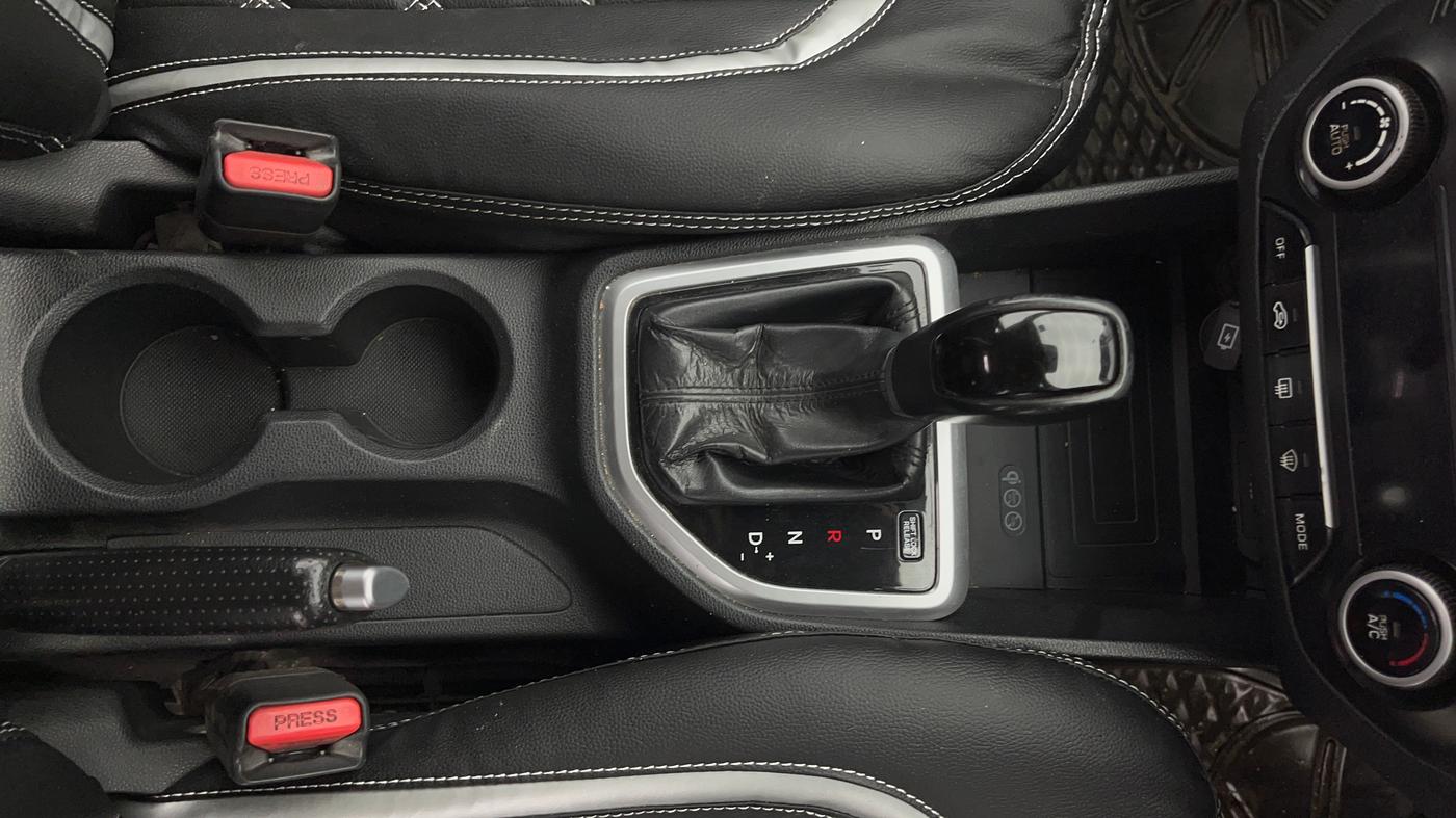 2019 Hyundai Creta SX AT 1.6 PETROL, Petrol, Automatic, 1,14,462 km, Gear Lever