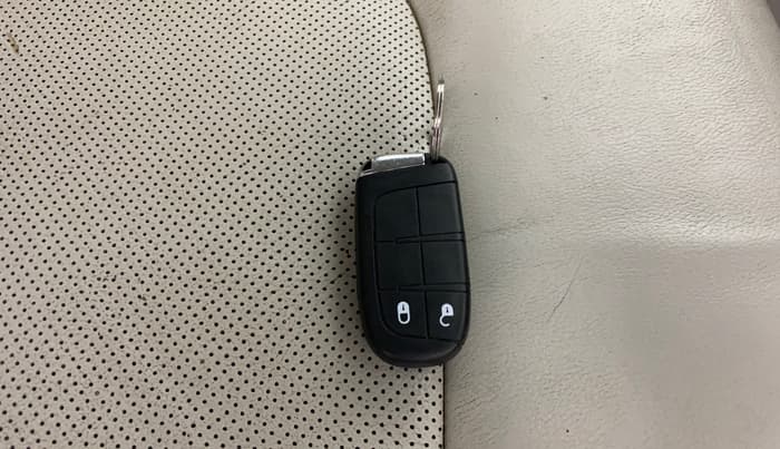 2018 Jeep Compass LIMITED (O) 1.4 PETROL AT, Petrol, Automatic, 1,05,900 km, Key Close Up