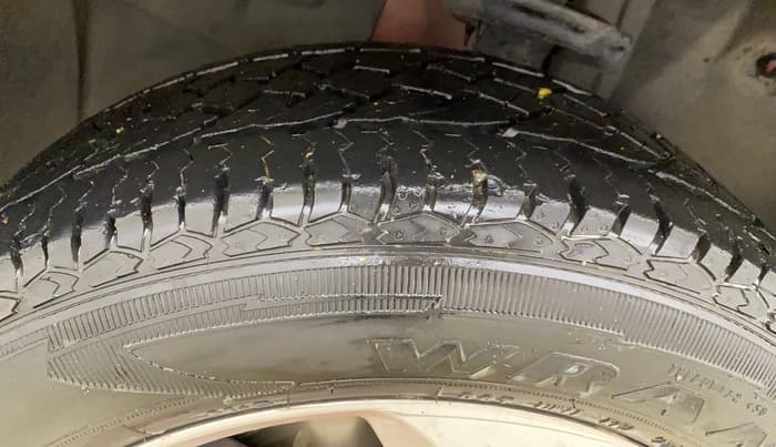 2018 Jeep Compass LIMITED (O) 1.4 PETROL AT, Petrol, Automatic, 1,05,900 km, Left Front Tyre Tread