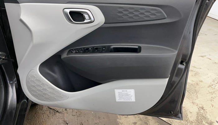 2022 Hyundai GRAND I10 NIOS SPORTZ 1.2 KAPPA VTVT CNG, CNG, Manual, 35,354 km, Driver Side Door Panels Control
