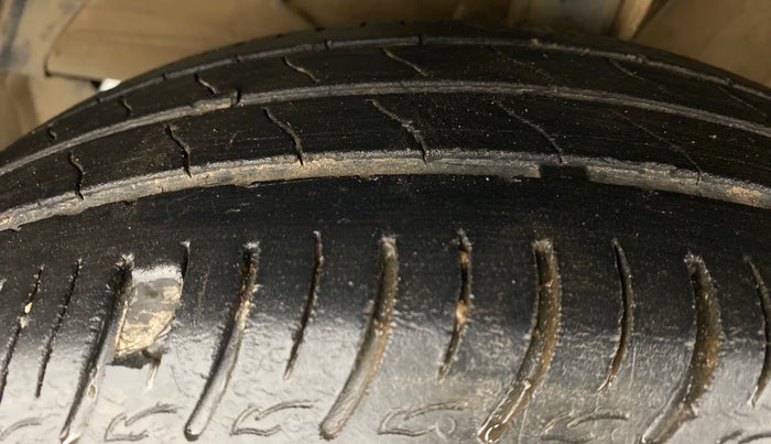 2019 Maruti Baleno DELTA 1.2 K12 AT, Petrol, Automatic, 75,443 km, Left Front Tyre Tread