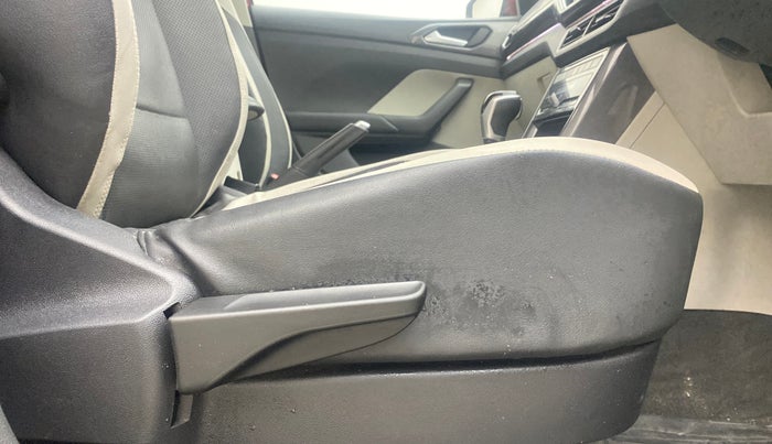 2022 Volkswagen TAIGUN TOPLINE 1.0 TSI AT, Petrol, Automatic, 44,181 km, Driver Side Adjustment Panel