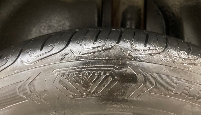 2022 Volkswagen TAIGUN TOPLINE 1.0 TSI AT, Petrol, Automatic, 44,181 km, Left Rear Tyre Tread