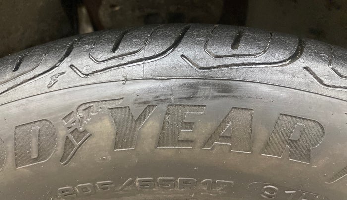 2022 Volkswagen TAIGUN TOPLINE 1.0 TSI AT, Petrol, Automatic, 44,181 km, Right Front Tyre Tread