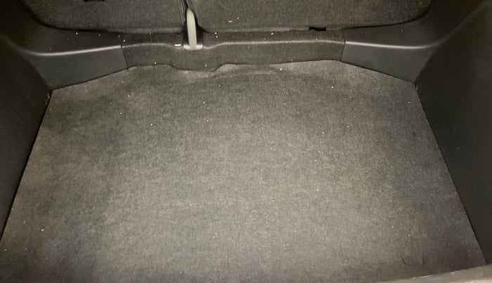 2022 Volkswagen TAIGUN TOPLINE 1.0 TSI AT, Petrol, Automatic, 44,181 km, Boot Inside