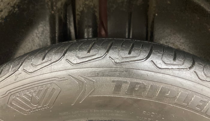 2022 Volkswagen TAIGUN TOPLINE 1.0 TSI AT, Petrol, Automatic, 44,181 km, Right Rear Tyre Tread