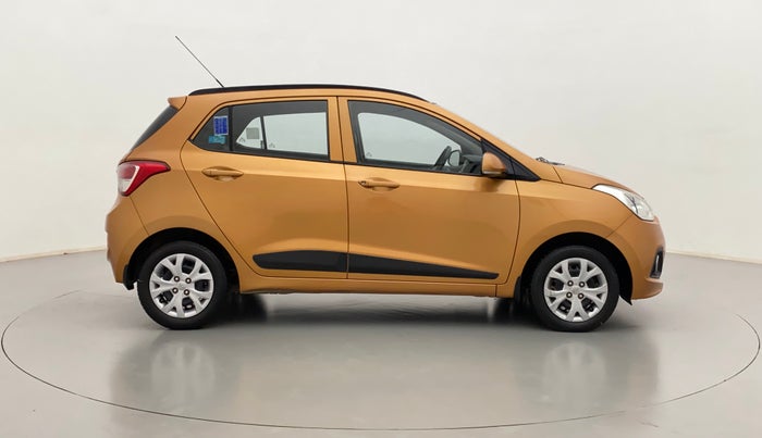 2016 Hyundai Grand i10 SPORTZ 1.2 KAPPA VTVT, Petrol, Manual, 45,540 km, Right Side View