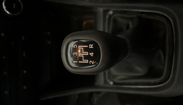 2022 Tata PUNCH ADVENTURE MT, Petrol, Manual, 23,927 km, Gear Lever