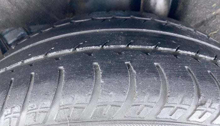 2014 Skoda Octavia ELEGANCE 2.0 TDI CR AT, Diesel, Automatic, 73,594 km, Left Rear Tyre Tread