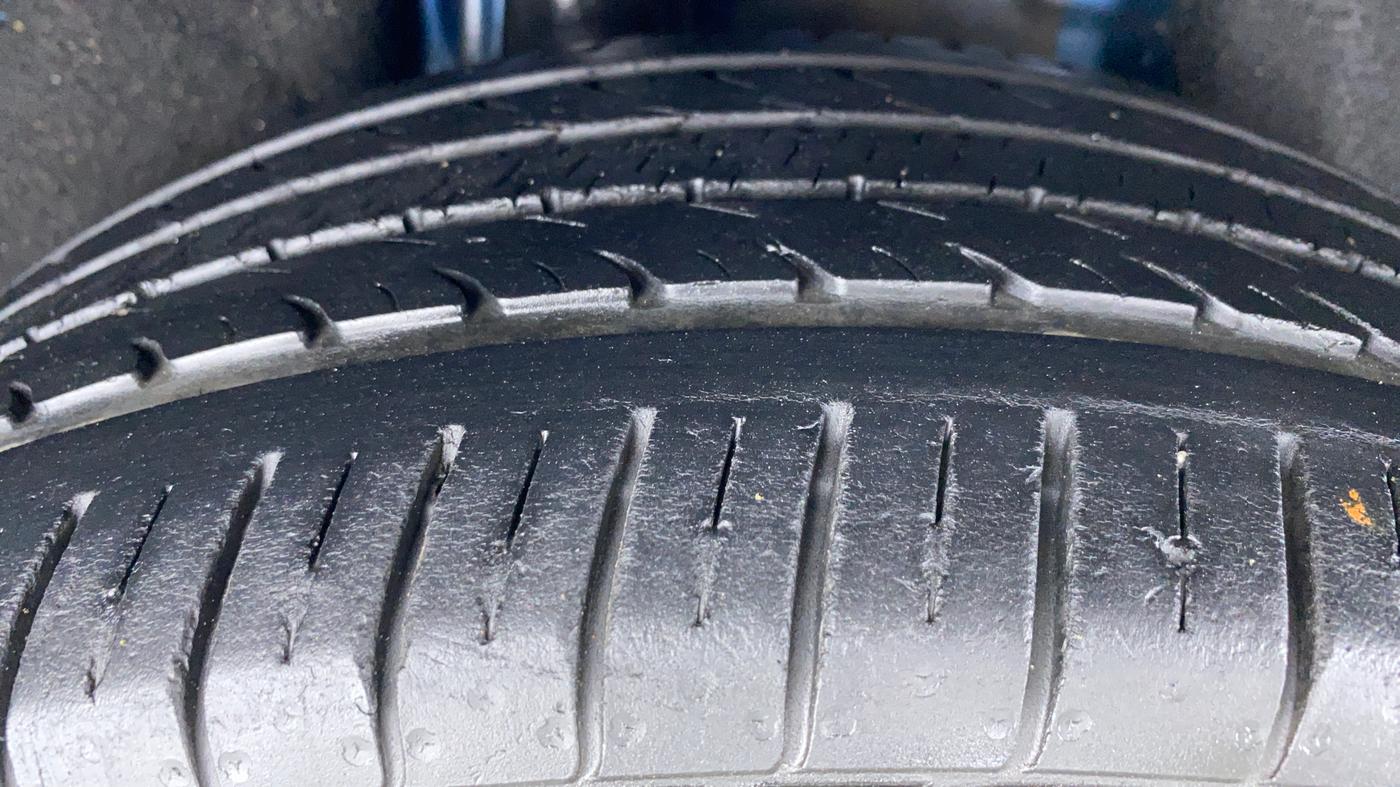 2014 Skoda Octavia ELEGANCE 2.0 TDI CR AT, Diesel, Automatic, 73,594 km, Right Rear Tyre Tread