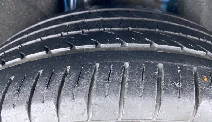 2014 Skoda Octavia ELEGANCE 2.0 TDI CR AT, Diesel, Automatic, 73,594 km, Right Rear Tyre Tread