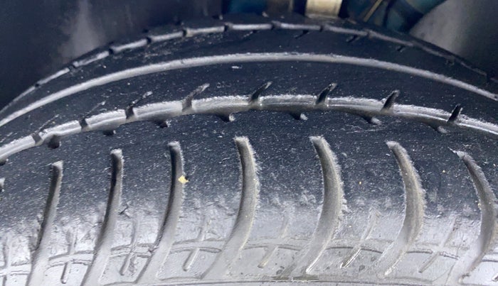 2014 Skoda Octavia ELEGANCE 2.0 TDI CR AT, Diesel, Automatic, 73,594 km, Left Front Tyre Tread