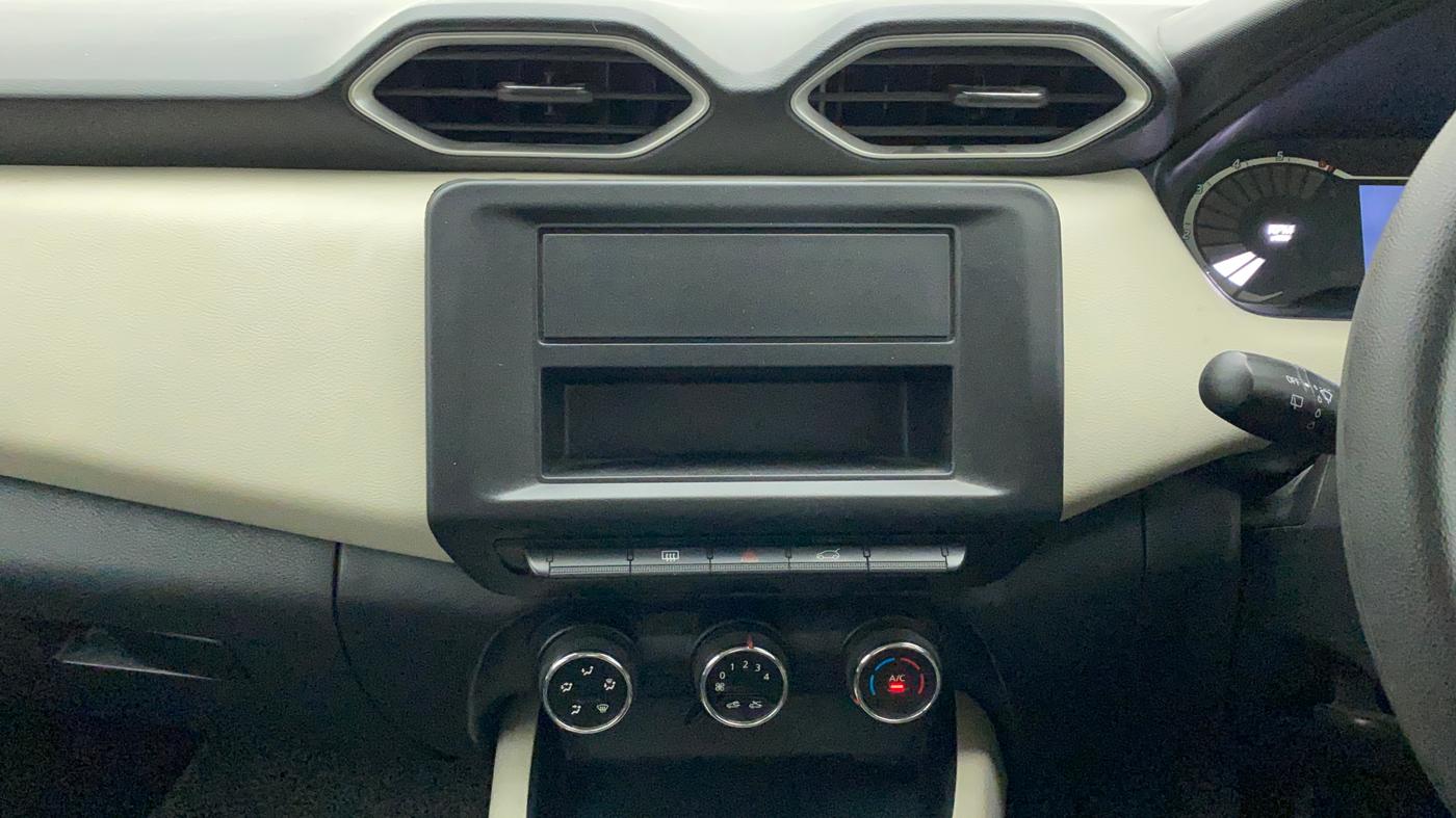 2023 Nissan MAGNITE XE, Petrol, Manual, 15,367 km, Air Conditioner