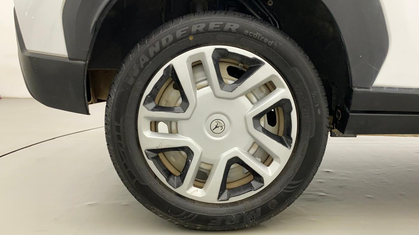 2023 Nissan MAGNITE XE, Petrol, Manual, 15,367 km, Right Rear Wheel