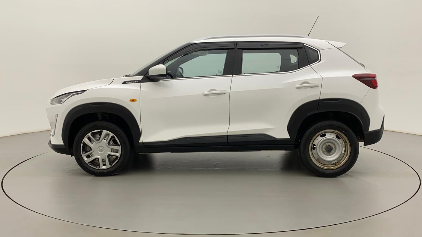 2023 Nissan MAGNITE XE, Petrol, Manual, 15,367 km, Left Side