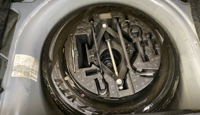 2015 Volkswagen Polo HIGHLINE1.2L, Petrol, Manual, 53,391 km, Spare Tyre