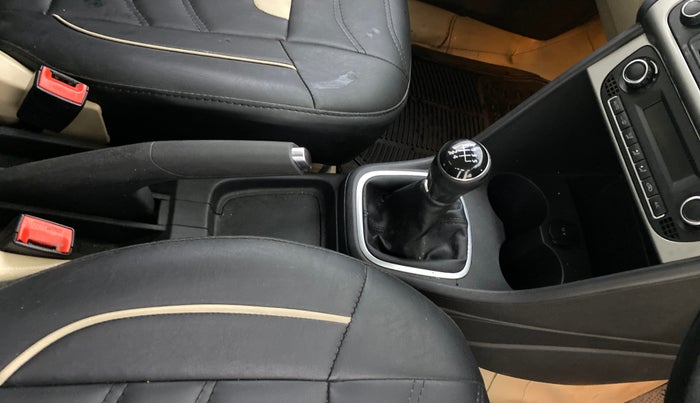 2015 Volkswagen Polo HIGHLINE1.2L, Petrol, Manual, 53,391 km, Gear Lever