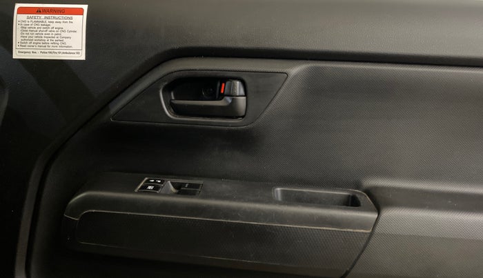 2024 Maruti New Wagon-R LXI CNG 1.0, CNG, Manual, 55,570 km, Driver Side Door Panels Control