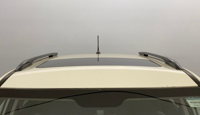 2023 Mahindra XUV300 W6 1.5 DIESEL AMT, Diesel, Automatic, 66,030 km, Moonroof/ Sunroof