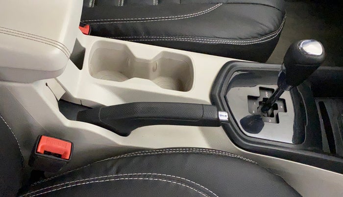 2023 Mahindra XUV300 W6 1.5 DIESEL AMT, Diesel, Automatic, 66,030 km, Gear Lever