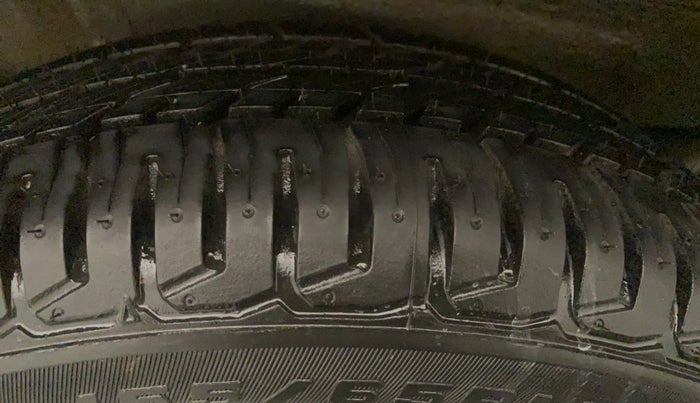 2015 Maruti Wagon R 1.0 VXI, Petrol, Manual, 10,171 km, Left Front Tyre Tread