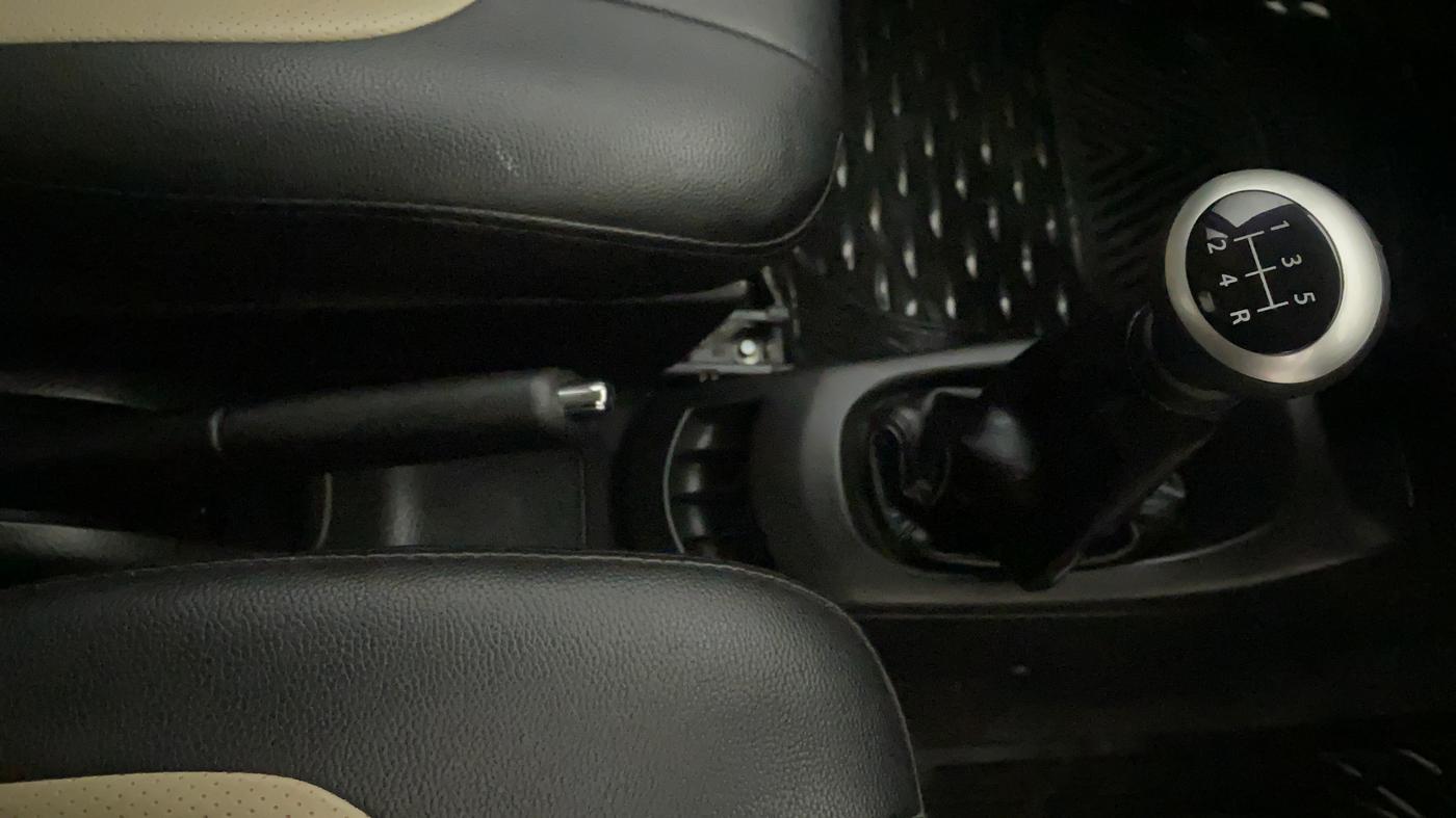 2015 Maruti Wagon R 1.0 VXI, Petrol, Manual, 10,171 km, Gear Lever