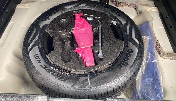 2021 Toyota URBAN CRUISER HIGH GRADE MT, Petrol, Manual, 7,828 km, Spare Tyre