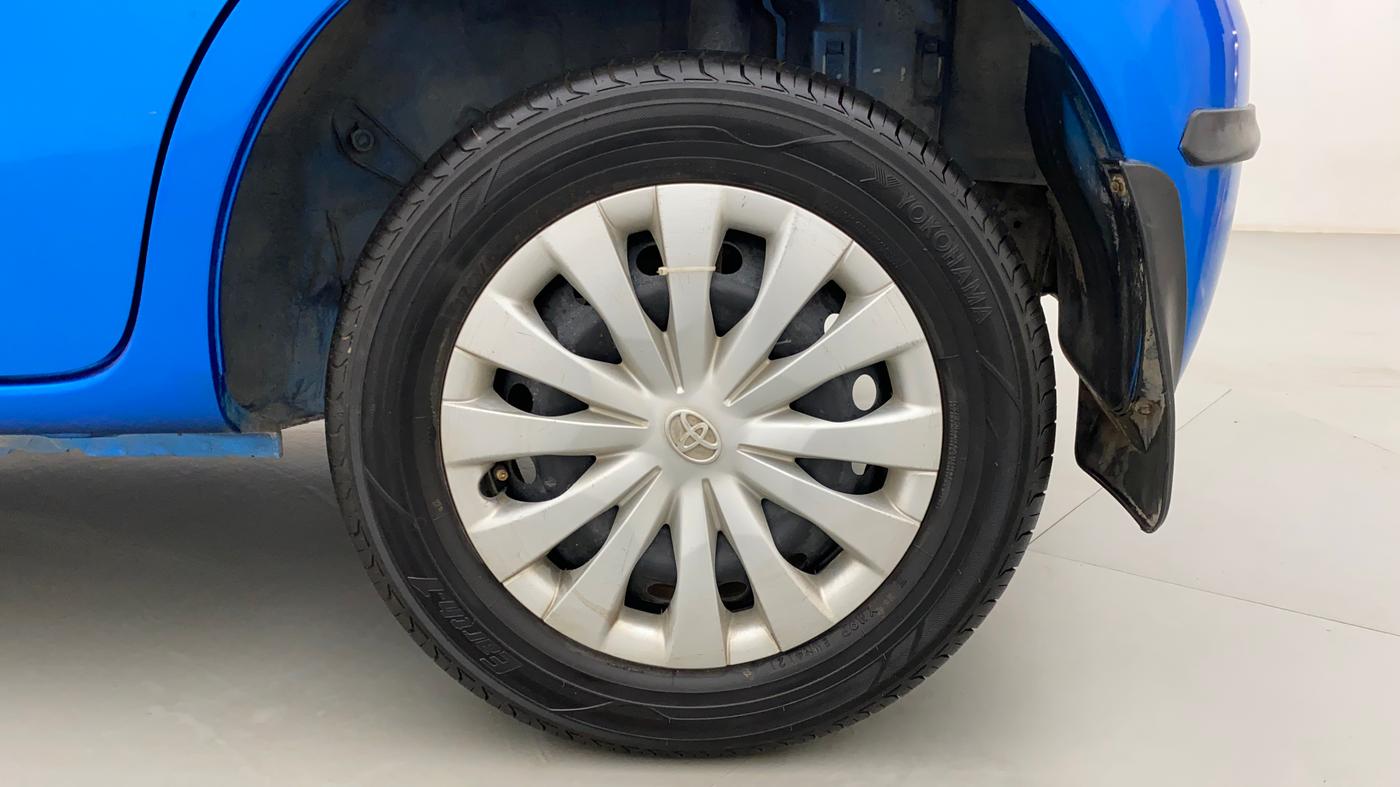 2013 Toyota Etios Liva GD SP, Diesel, Manual, 35,155 km, Left Rear Wheel