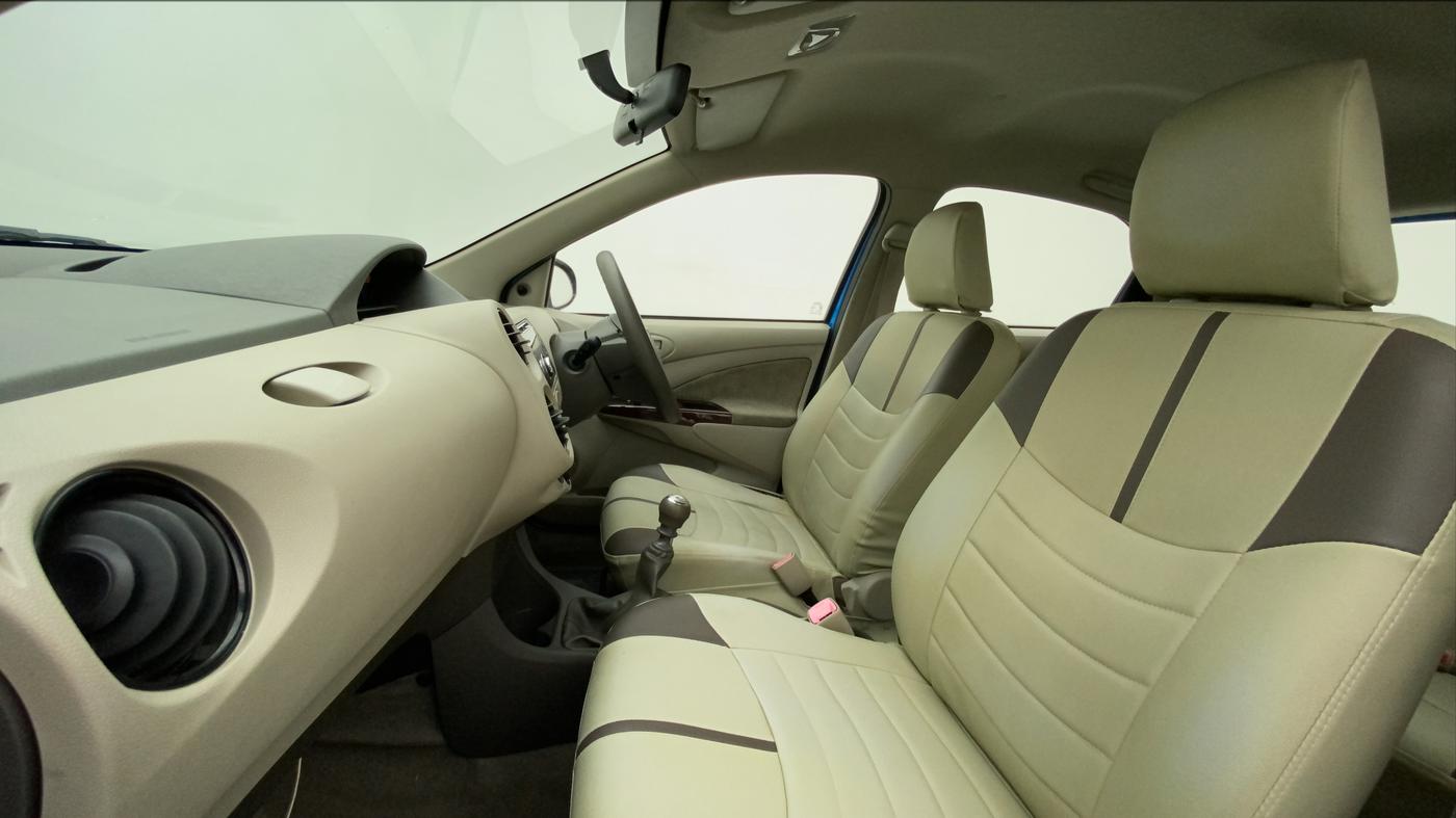 2013 Toyota Etios Liva GD SP, Diesel, Manual, 35,155 km, Right Side Front Door Cabin