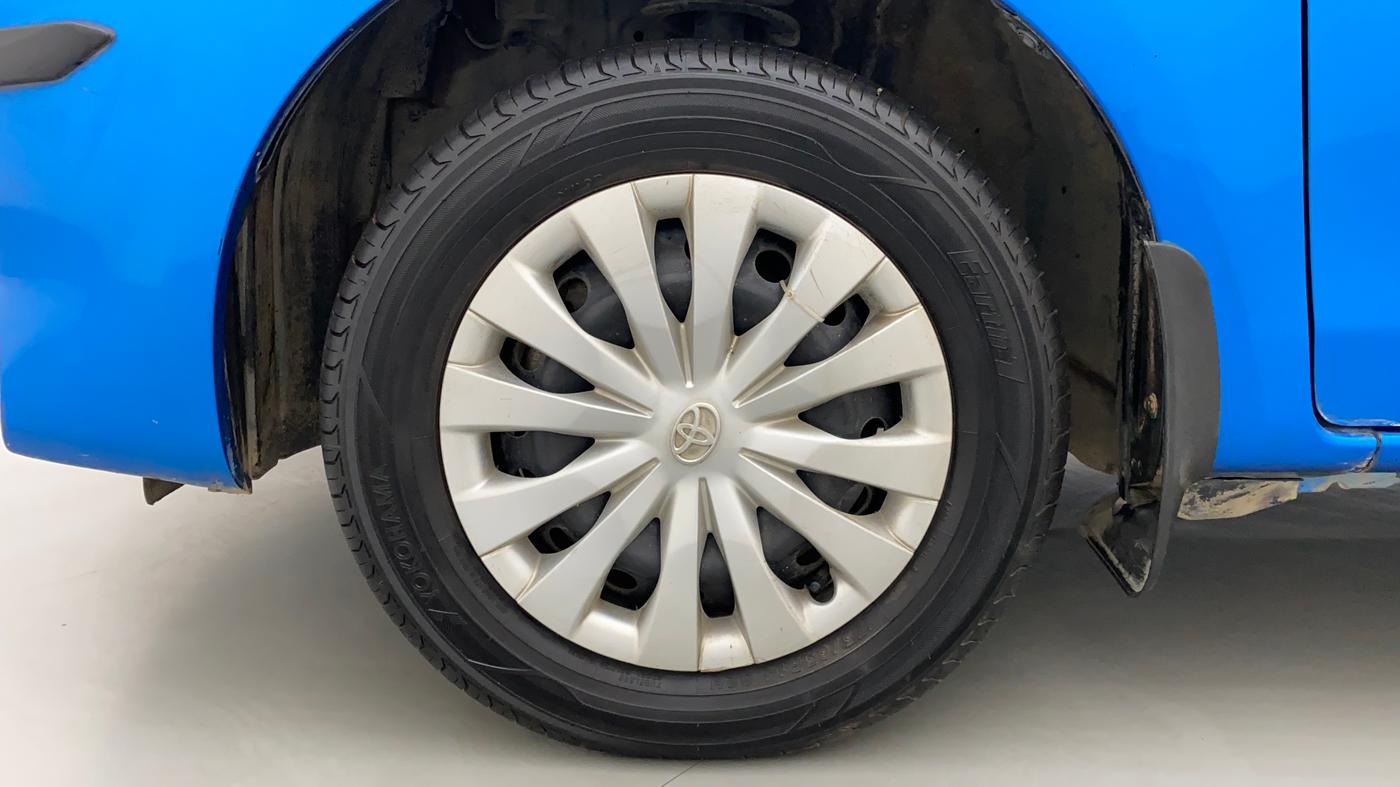 2013 Toyota Etios Liva GD SP, Diesel, Manual, 35,155 km, Left Front Wheel