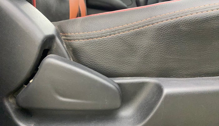 2017 Datsun Redi Go T (O), Petrol, Manual, 65,268 km, Driver Side Adjustment Panel