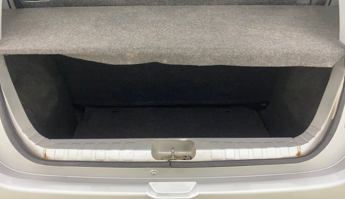 2017 Datsun Redi Go T (O), Petrol, Manual, 65,268 km, Boot Inside