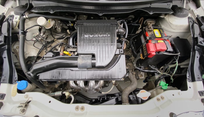2017 Maruti Swift LXI D, Petrol, Manual, 33,174 km, Open Bonet