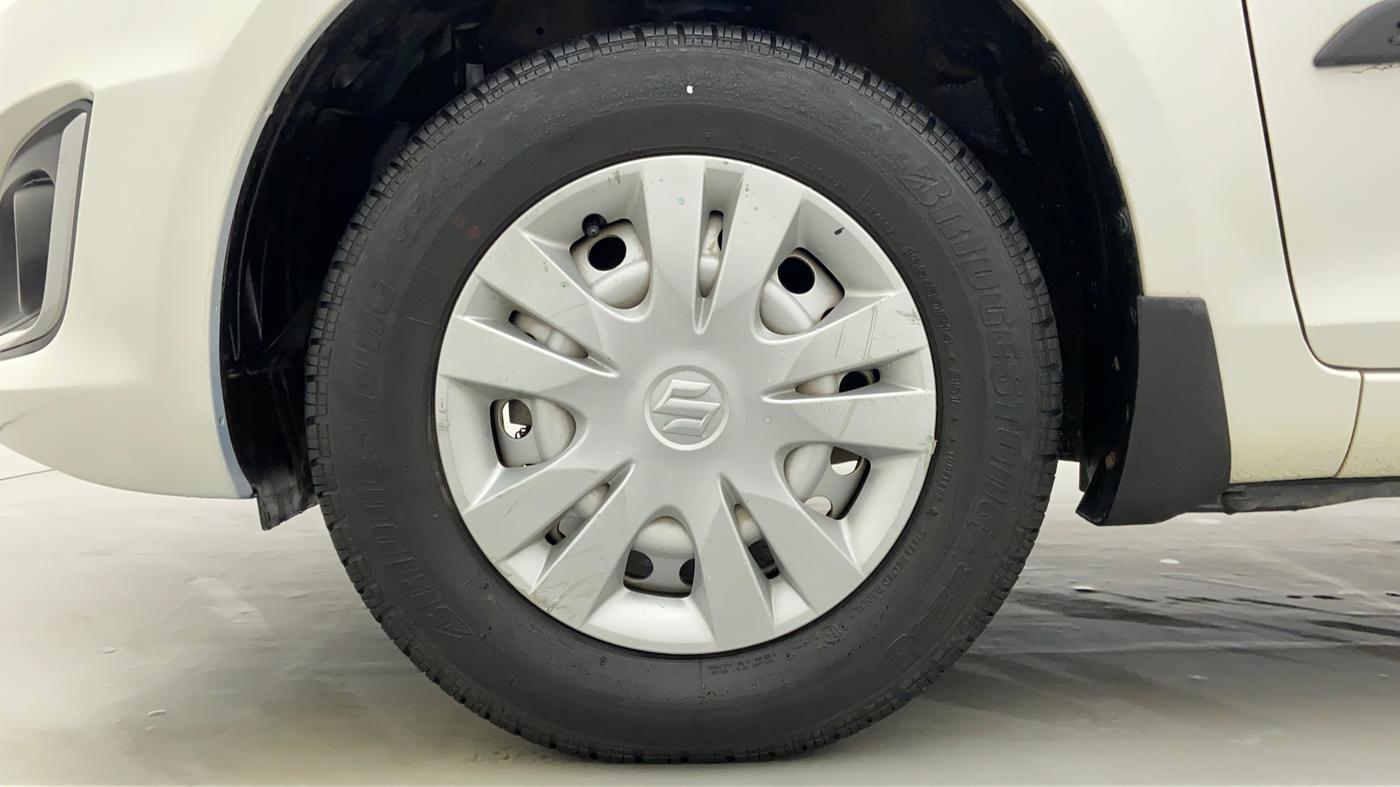 2017 Maruti Swift LXI D, Petrol, Manual, 33,174 km, Left Front Wheel