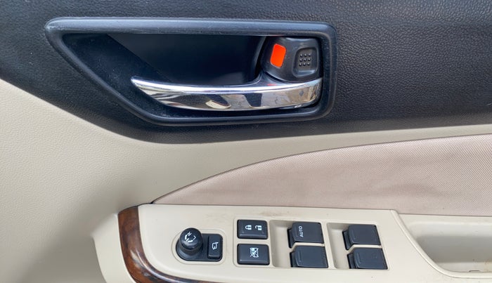 2019 Maruti Dzire ZXI AMT, Petrol, Automatic, 43,752 km, Driver Side Door Panels Control
