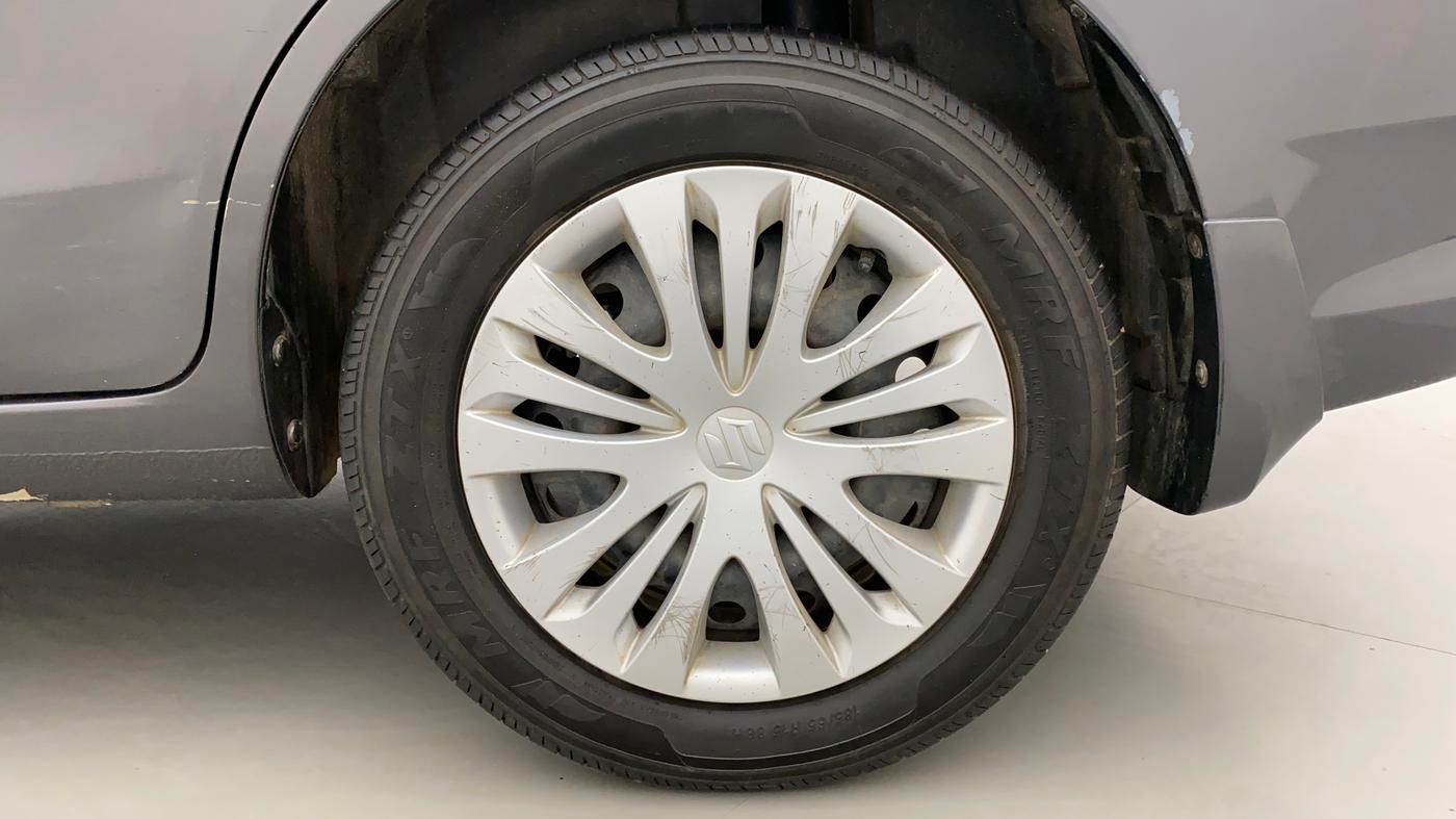 2016 Maruti Ertiga VXI, Petrol, Manual, 75,759 km, Left Rear Wheel