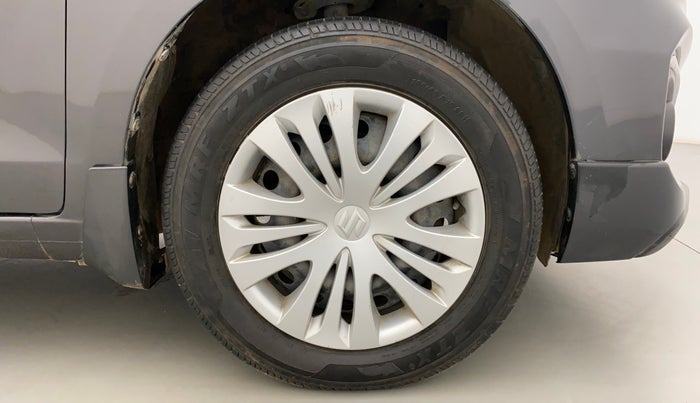 2016 Maruti Ertiga VXI, Petrol, Manual, 75,759 km, Right Front Wheel