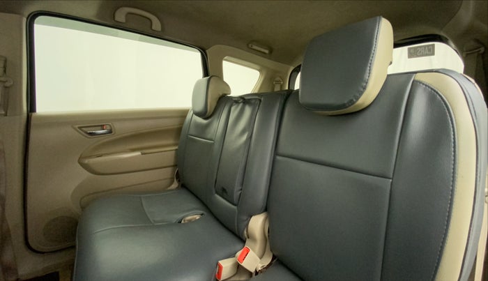 2016 Maruti Ertiga VXI, Petrol, Manual, 75,759 km, Right Side Rear Door Cabin