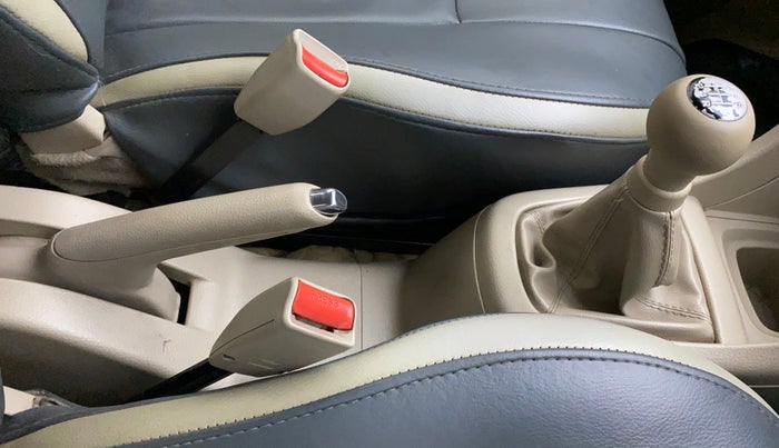 2016 Maruti Ertiga VXI, Petrol, Manual, 75,759 km, Gear Lever
