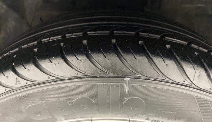 2018 Ford Figo Aspire 1.2 TITANIUM PETROL, Petrol, Manual, 20,556 km, Left Front Tyre Tread