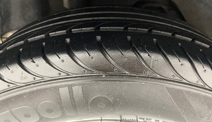 2018 Ford Figo Aspire 1.2 TITANIUM PETROL, Petrol, Manual, 20,556 km, Right Rear Tyre Tread