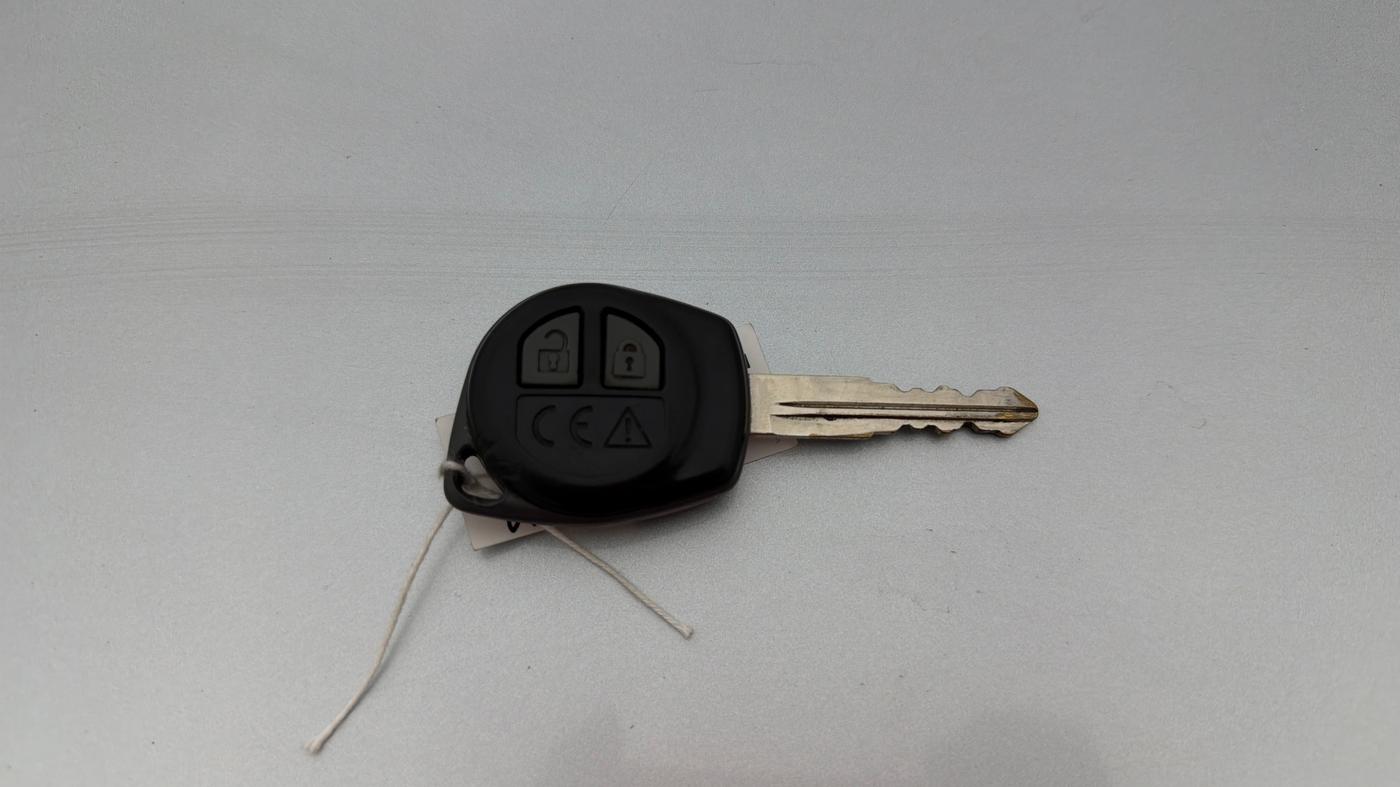 2023 Toyota Glanza S, Petrol, Manual, 77,184 km, Key Close Up